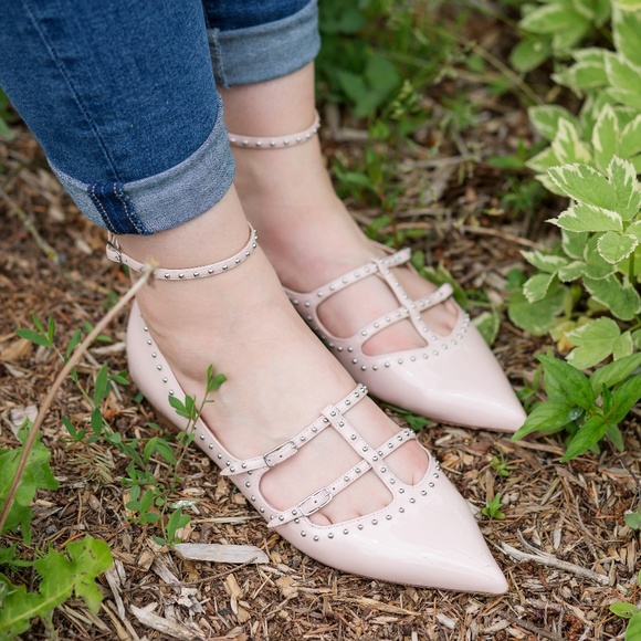 Givenchy Shoes - ⬇️ Givenchy 'Elegant Piper' Pointy Toe Flat